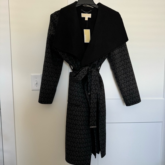Michael Kors - Women’s Wool Blend Logo Jacquard Black/Gray Wrap Coat size Large - Picture 2 of 16